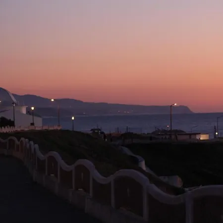 Hostel Blue Buddha Surf Ericeira
