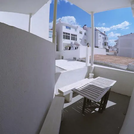 Blue Buddha Surf Hostel Ericeira